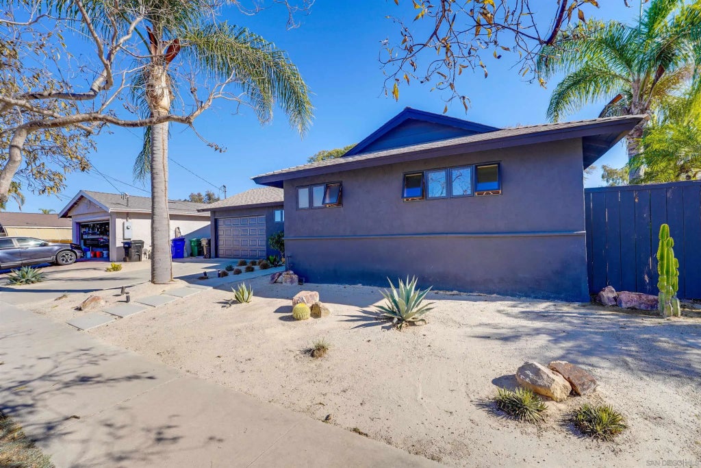 5261 Constitution Road, CLAIREMONT