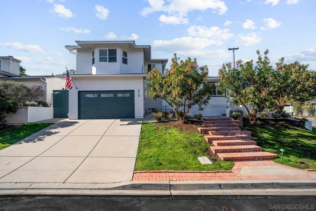 570 Savoy St, POINT LOMA