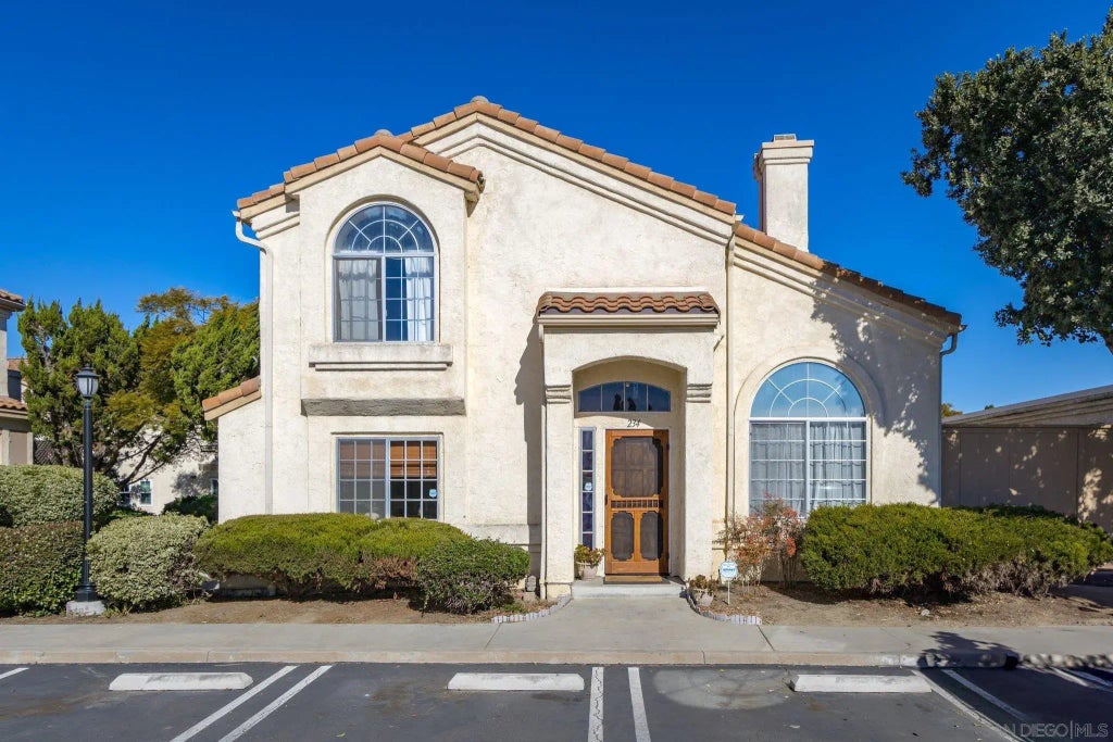 730 Breeze Hill Rd 234, Vista