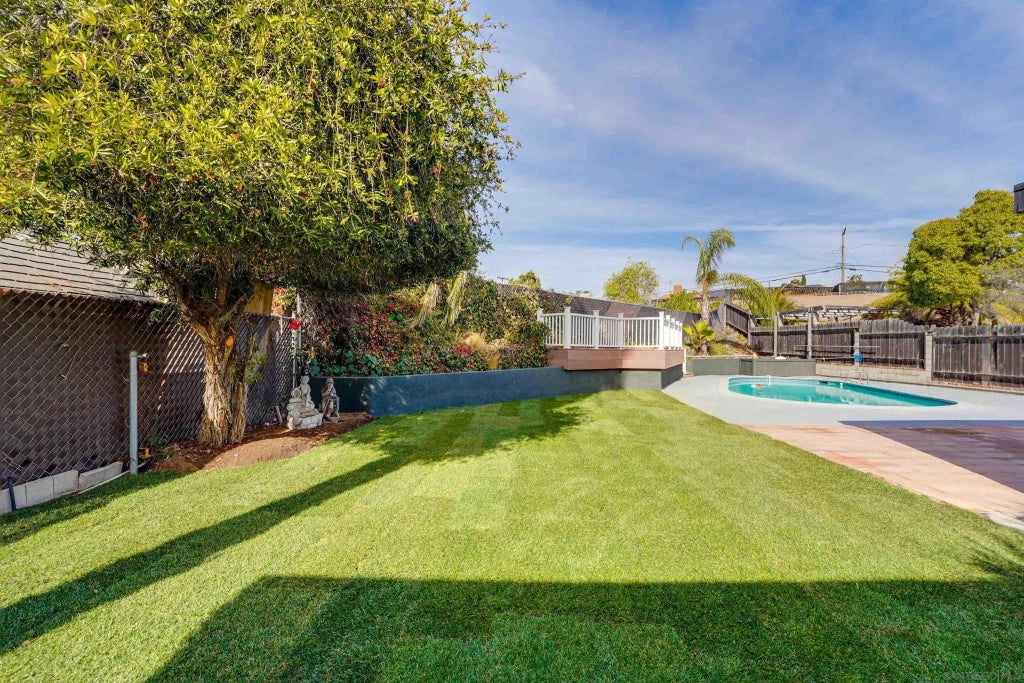 8138 Hudson Dr, SAN CARLOS