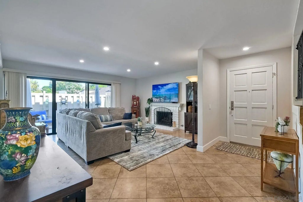 4667 Coralwood Circle, Carlsbad