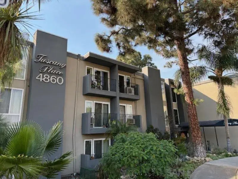 4860 Rolando Ct 5, COLLEGE GROVE