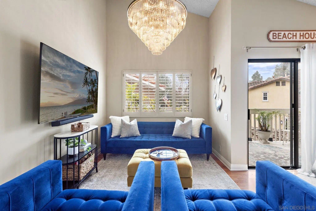 19215 Shoreline Lane 7, Huntington Beach