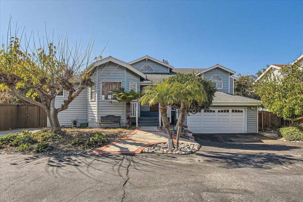 3975 Highland Dr., Carlsbad