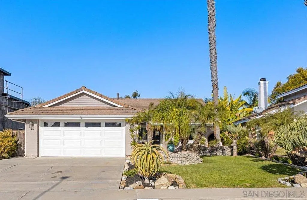 7929 Calle Posada, Carlsbad