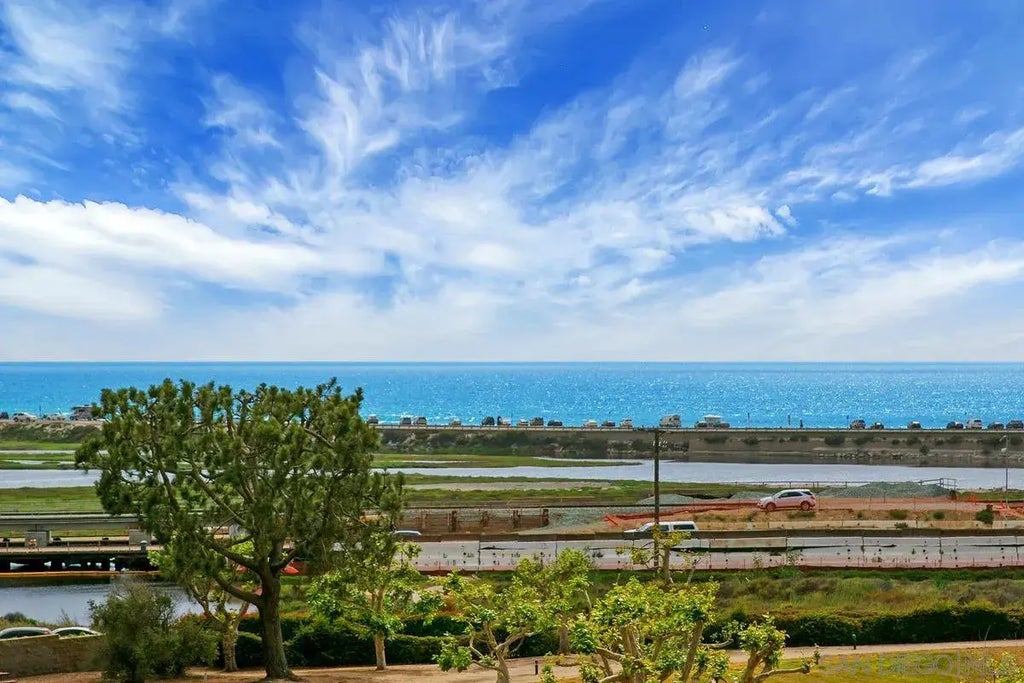 2268 Del Mar Scenic Parkway, Del Mar