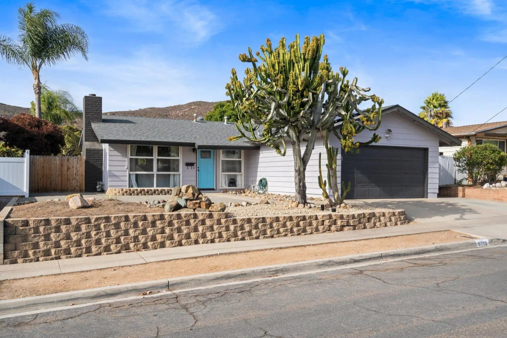 6992 Renkrib Avenue, SAN CARLOS