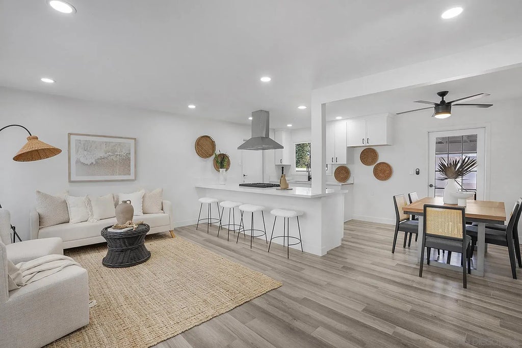 1111 Delaware Street, Imperial Beach