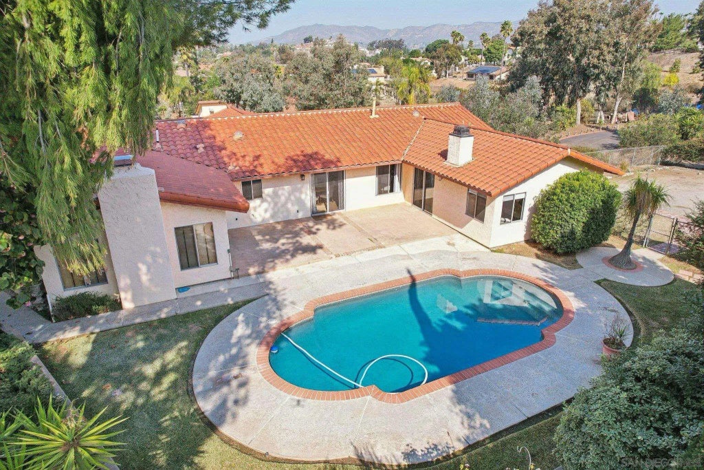 13775 Whispering Meadows Lane, Jamul