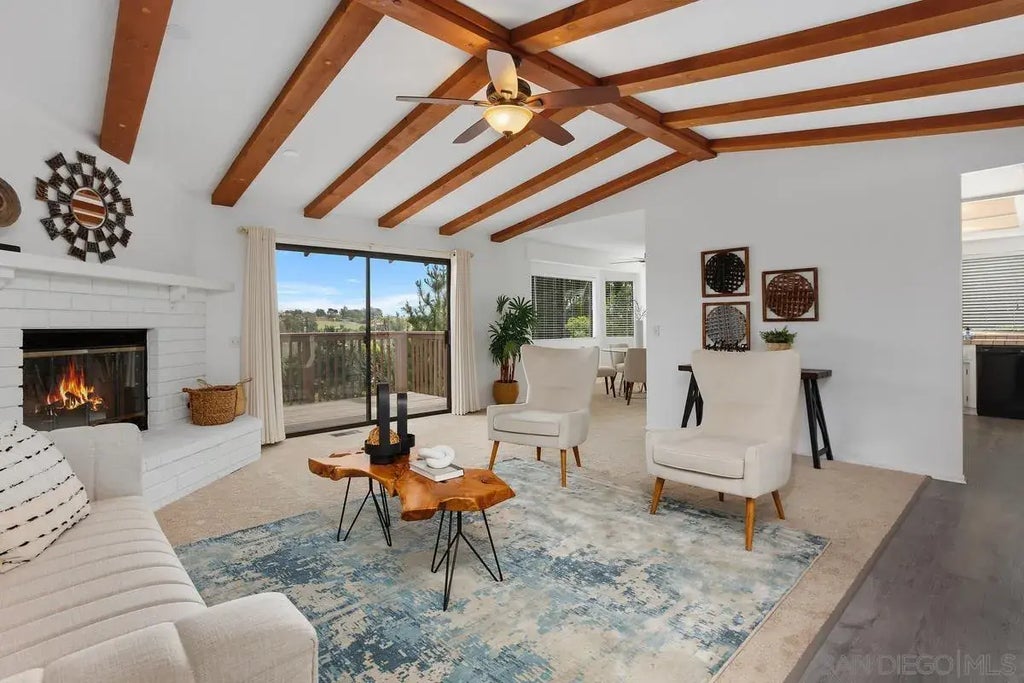 743 Carnation Lane, Fallbrook