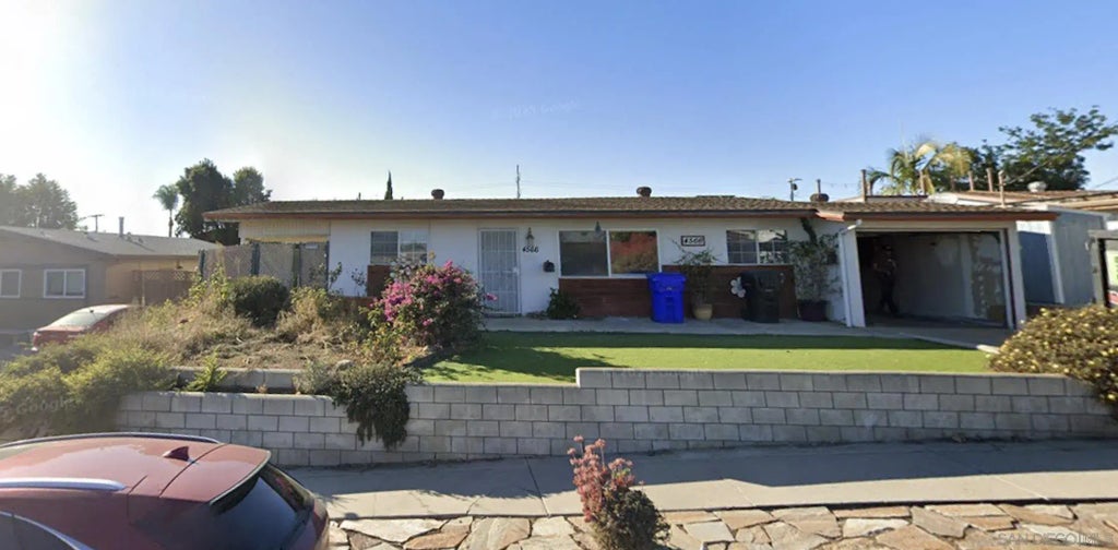 4566 Derrick Dr, CLAIREMONT