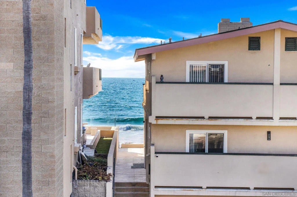 1365 Seacoast Dr N, Imperial Beach