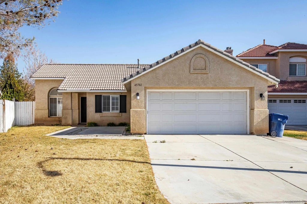 45702 Balmoral Ct, Lancaster