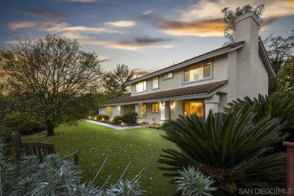 9932 Rocky Ridge Rd, Escondido