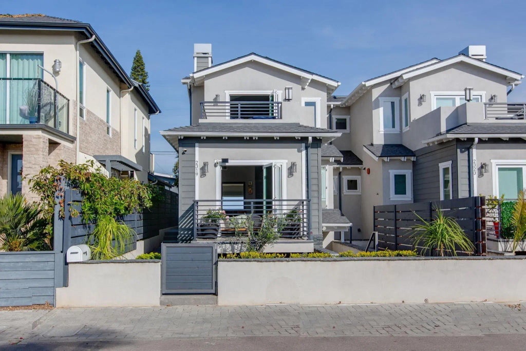 2319 Cambridge Ave, Cardiff