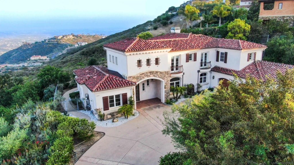 8049 Camino De Arriba, Rancho Santa Fe