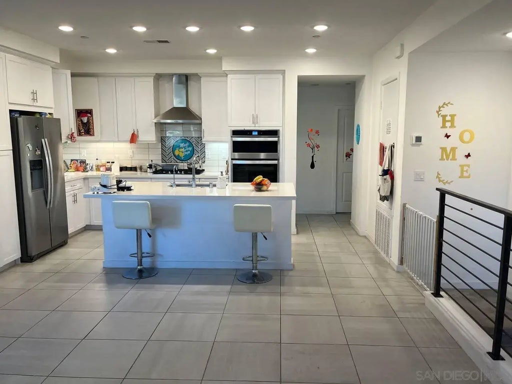 13070 Olympus Cir 2, Poway