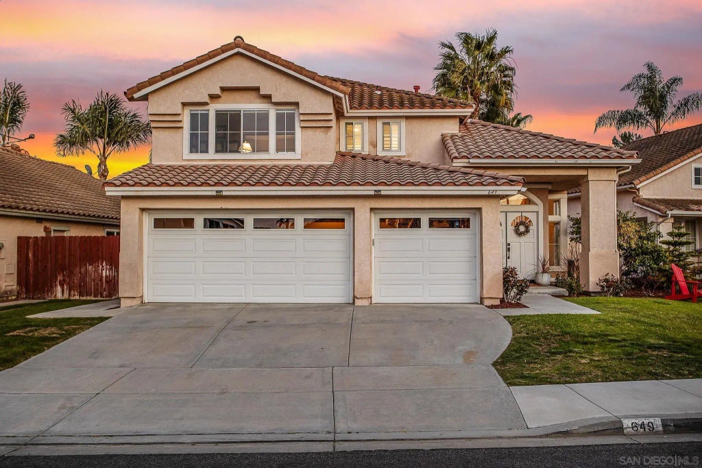 649 Mosaic Cir, Oceanside