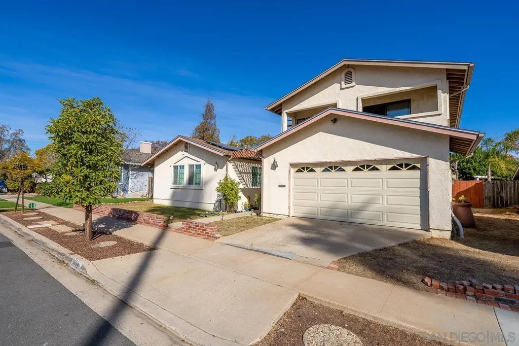 4215 Taos Dr, CLAIREMONT