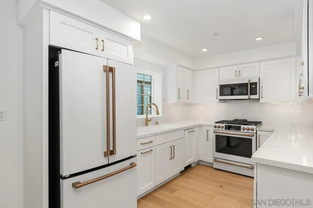 553 Orange Ave, Coronado