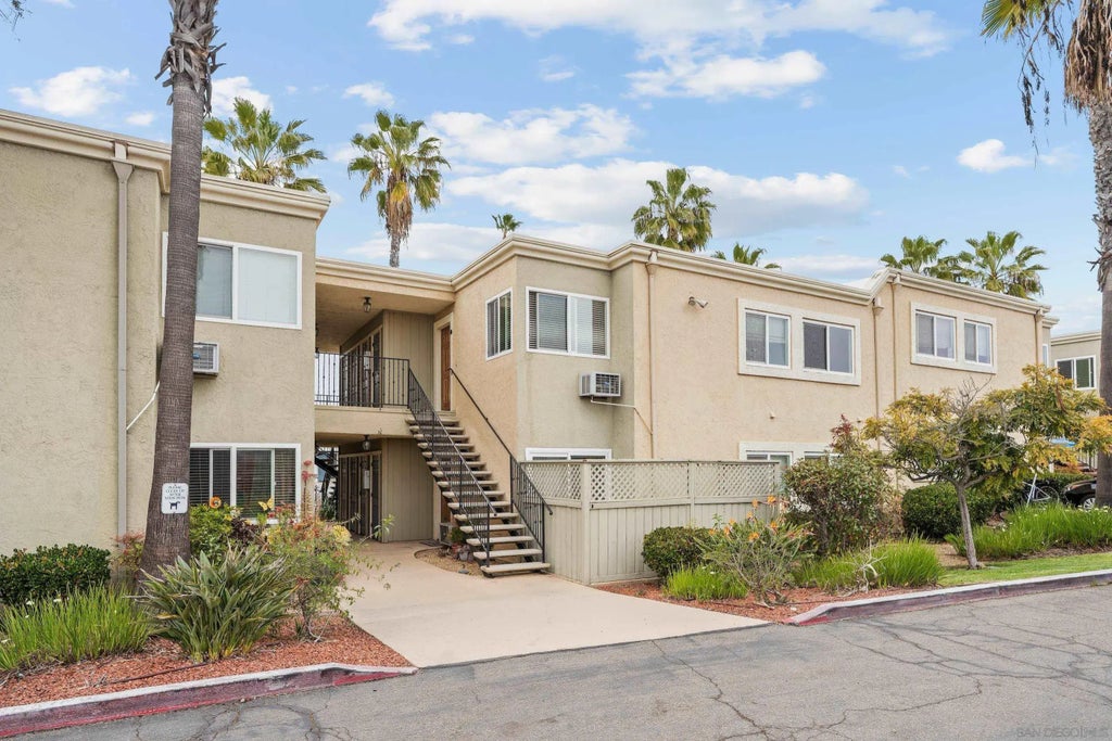 12745 Robison Blvd 14, Poway