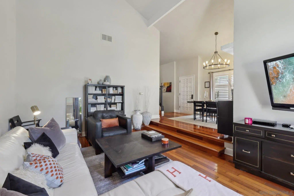 3210 Caminito Eastbluff 56, La Jolla