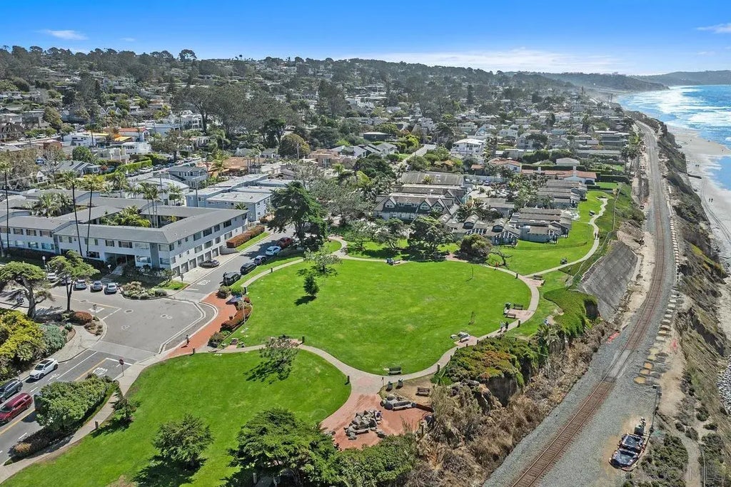 1310 Ocean Ave, Del Mar