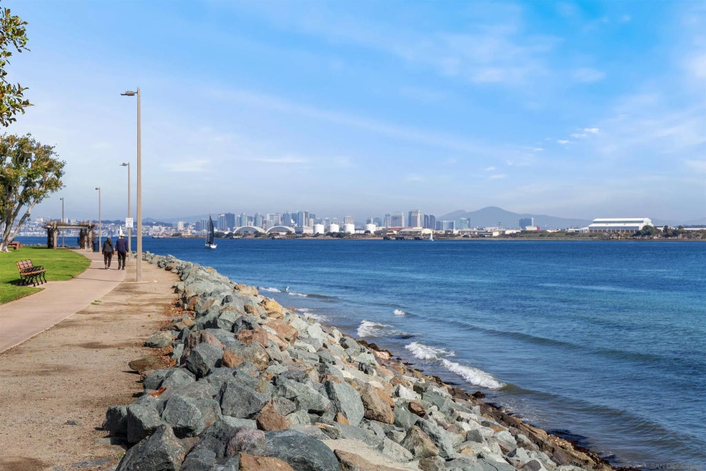 3052 Macaulay St, POINT LOMA