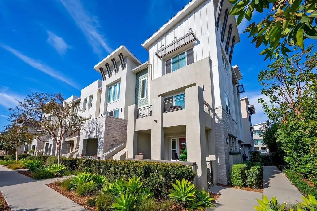 6108 Colt Pl 101, Carlsbad