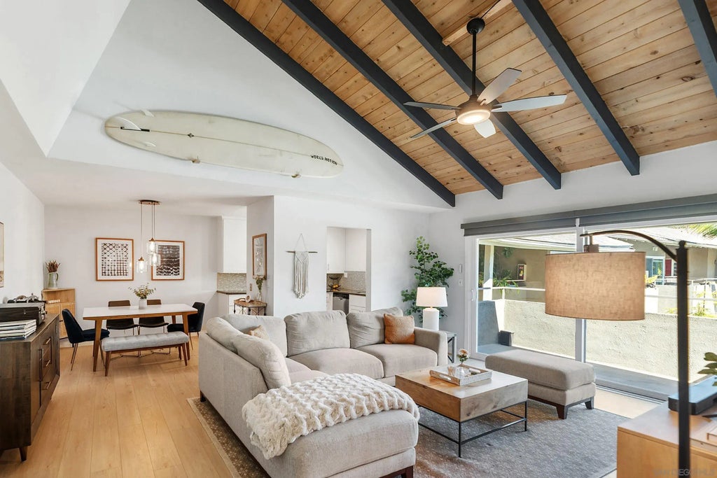 2517 Navarra Dr 2g, Carlsbad