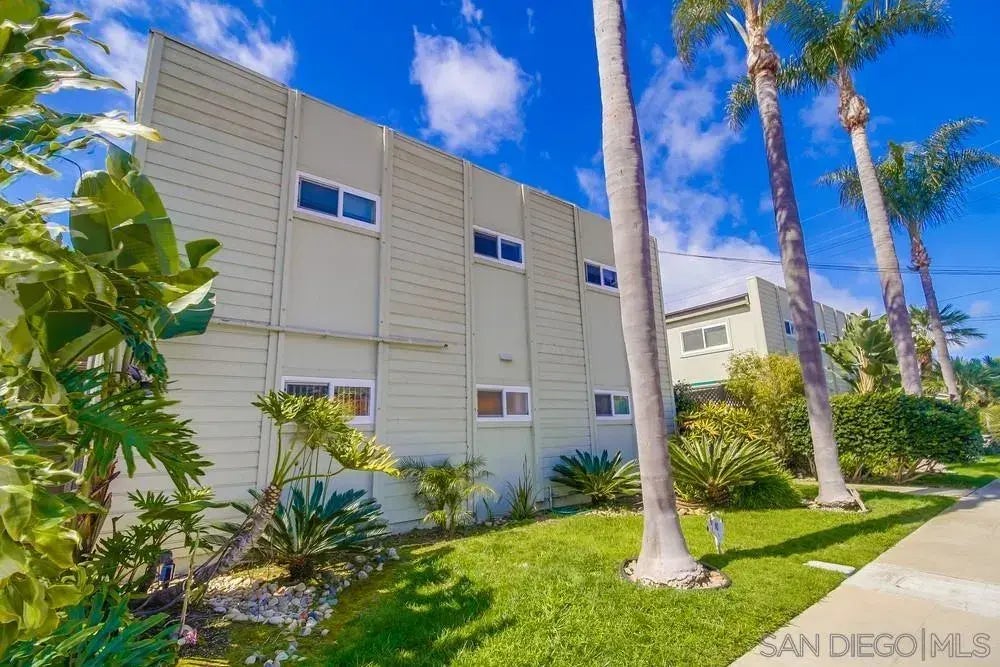 447 Rosemont St, La Jolla