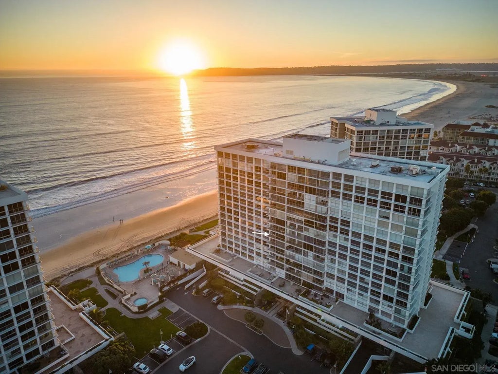 1730 Avenida Del Mundo 610, Coronado