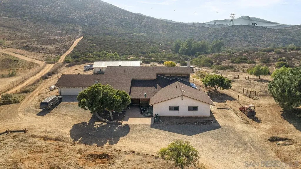 18995 Highway 94, Dulzura