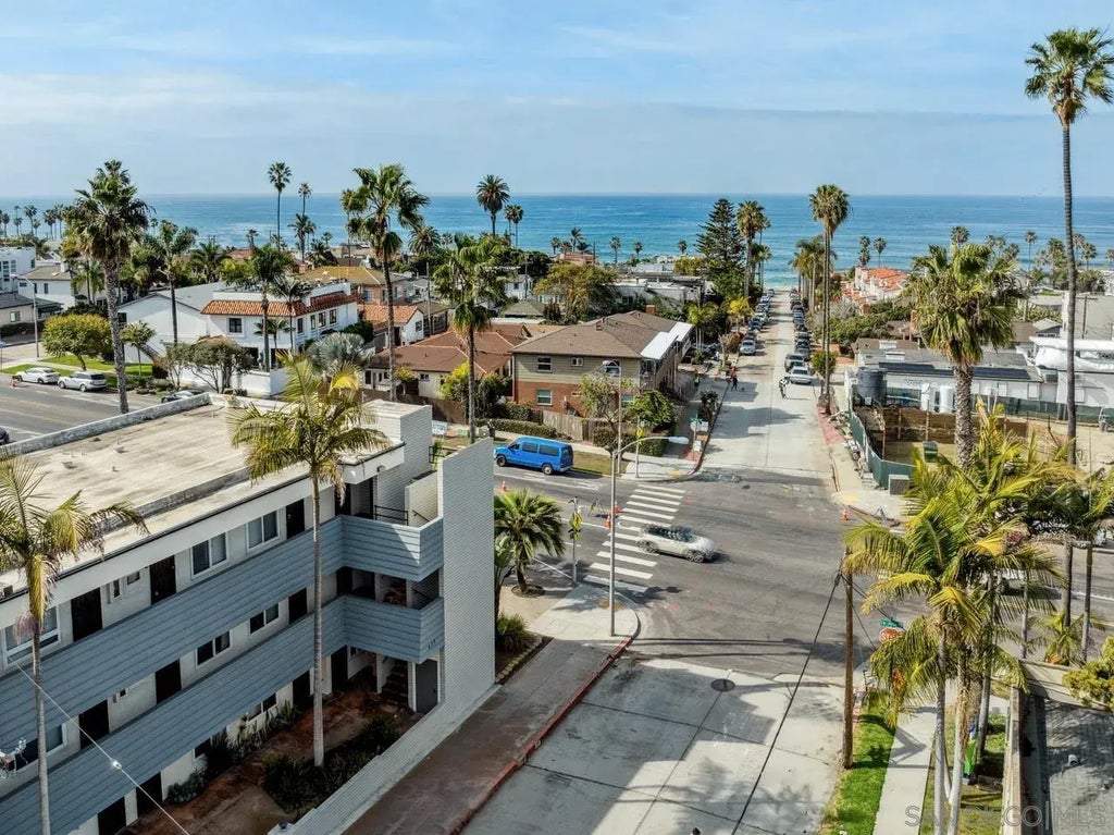 415 Gravilla St 21, La Jolla