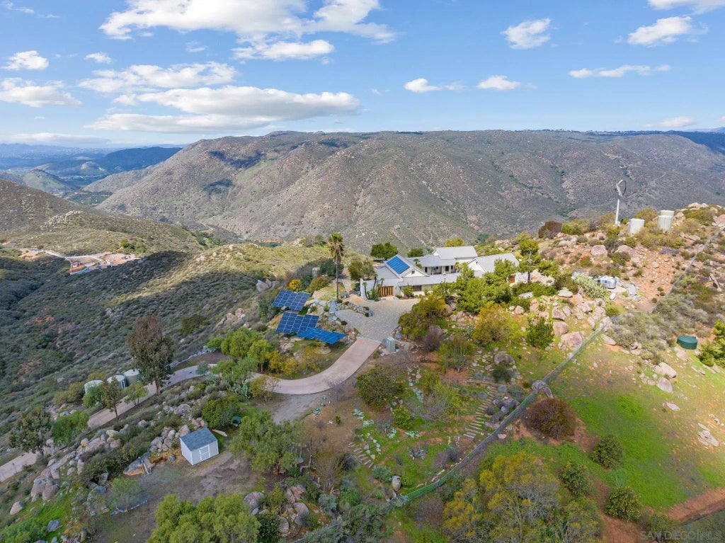 20385 Rancho Villa Rd, Ramona