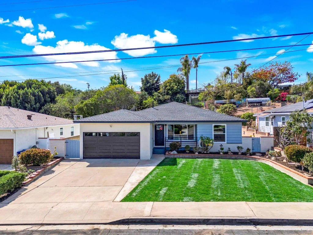 6320 Severin Dr, La Mesa