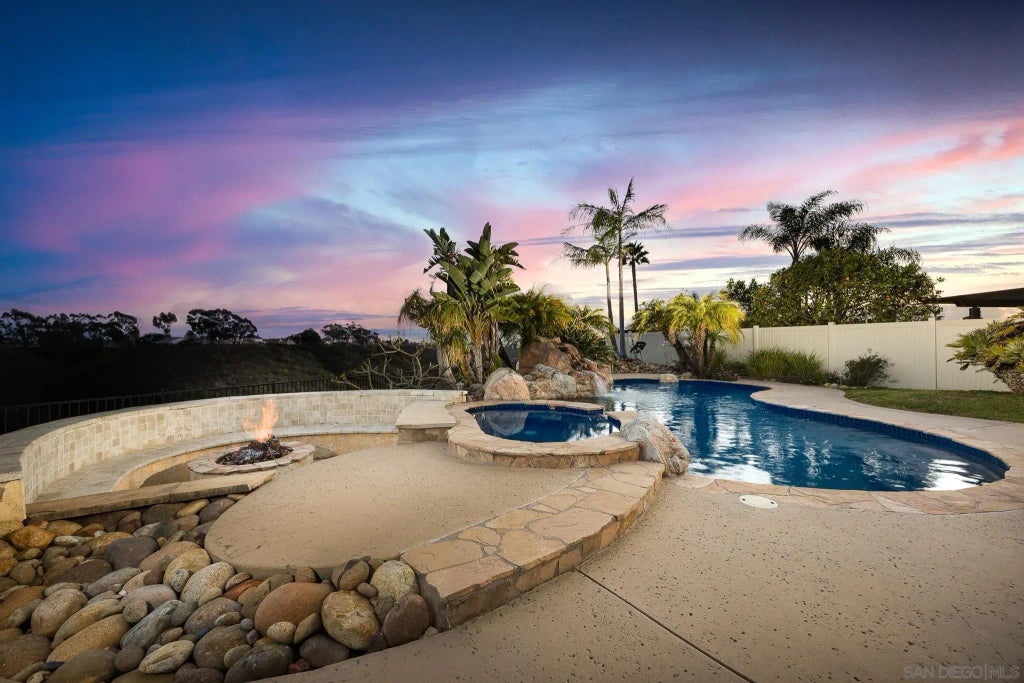 7215 Rock Canyon Dr, MIRA MESA