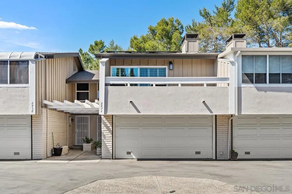 2874 Luciernaga St, Carlsbad