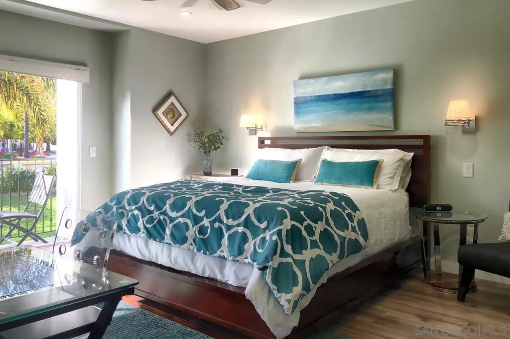 2005 Costa Del Mar Rd 631, Carlsbad