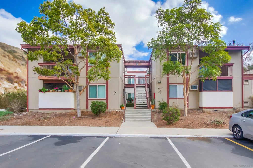 5422 Adobe Falls 16, Del Cerro (DELC)