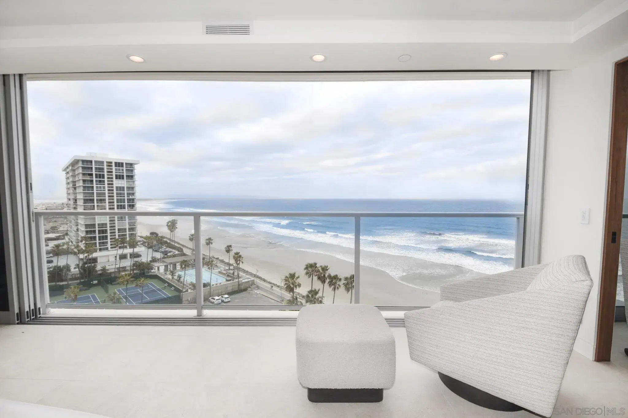 Photo of Listing #250023302