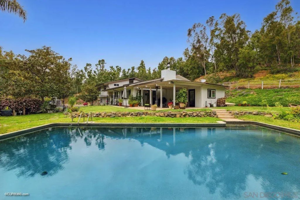 15217 El Camino Real, Rancho Santa Fe