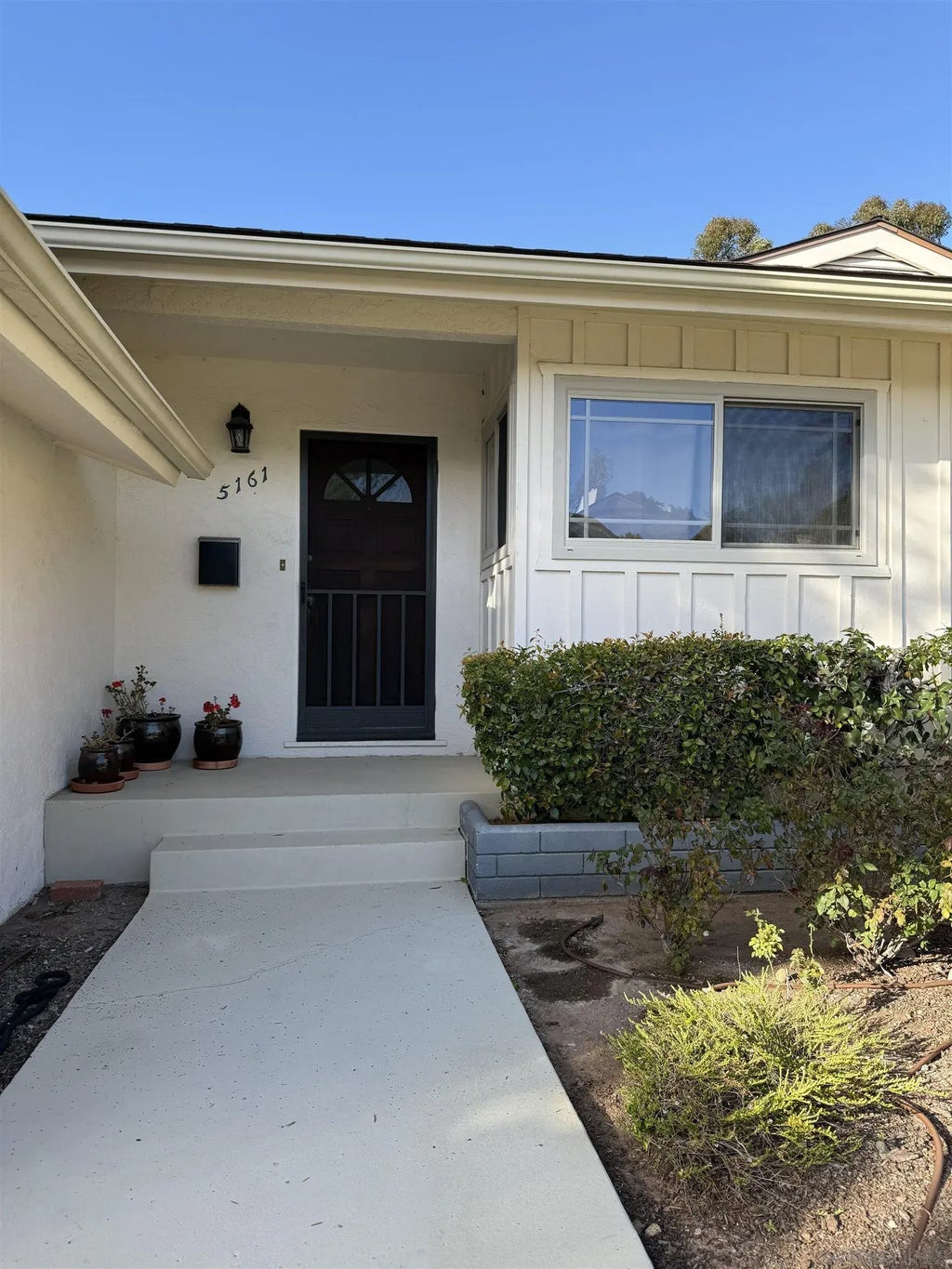 5161 Dorman, College View Estates (32235)