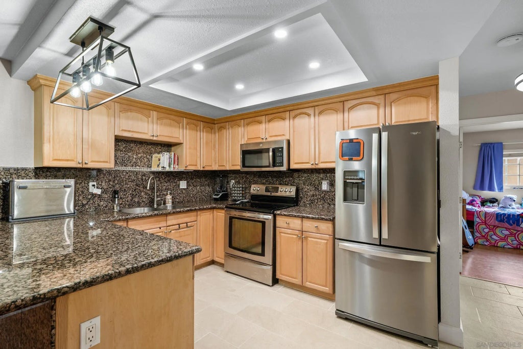 2219 Burroughs St 11, LINDA VISTA