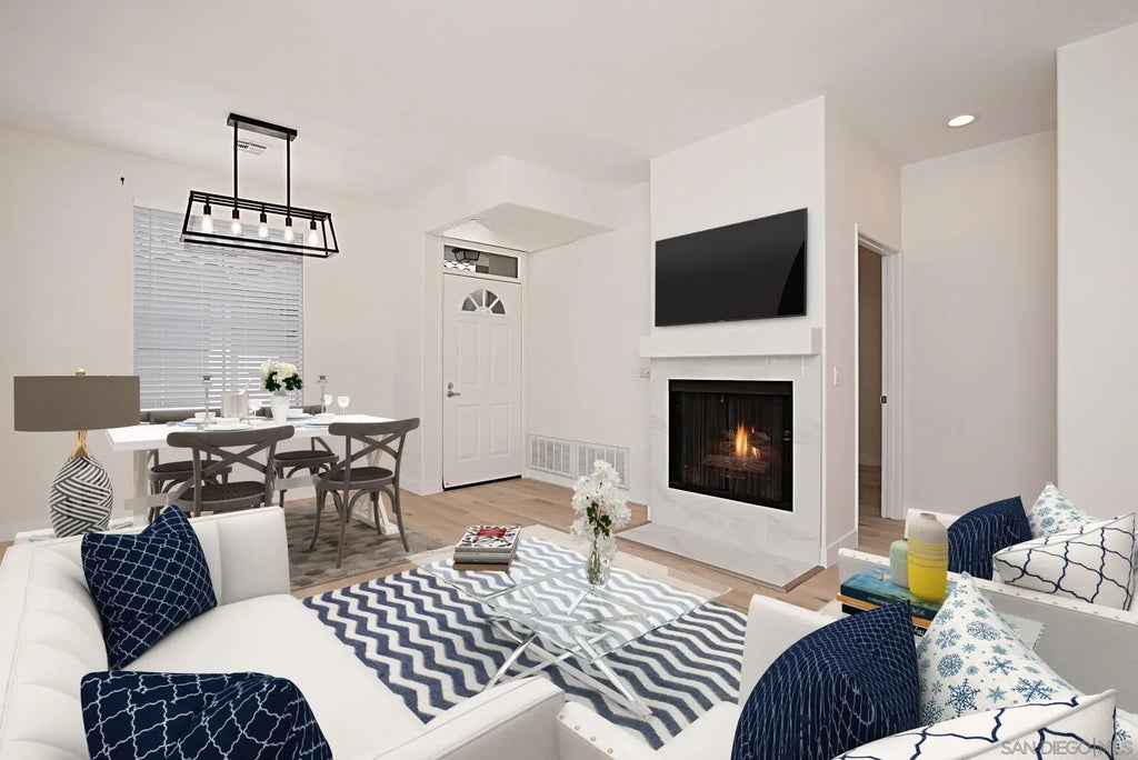 8668 New Salem 104, MIRA MESA