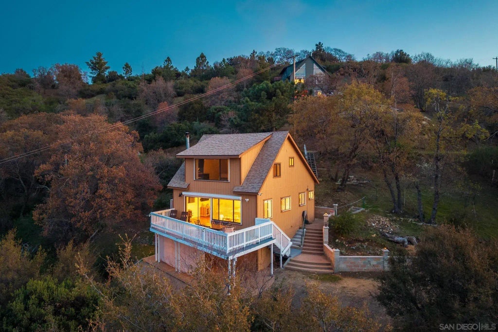 1090 Valley View Dr, Julian