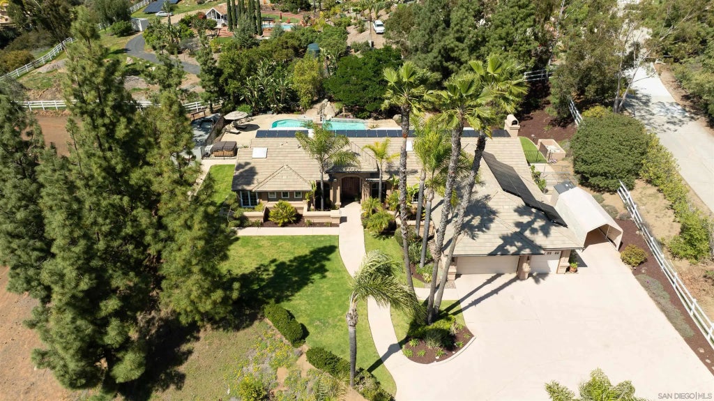 15354 Broad Oaks Rd, El Cajon