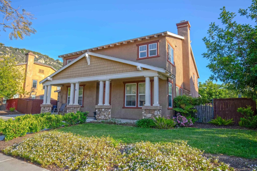 3283 Beven, Escondido