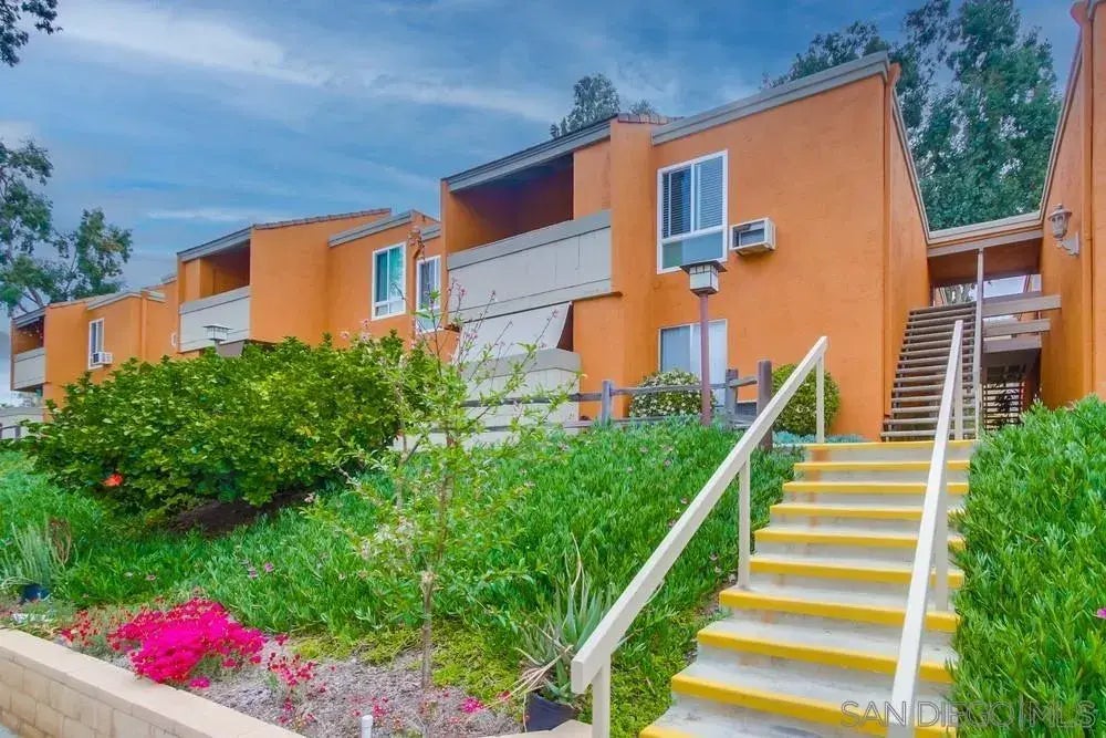 7757 Margerum Ave 245, DEL CERRO