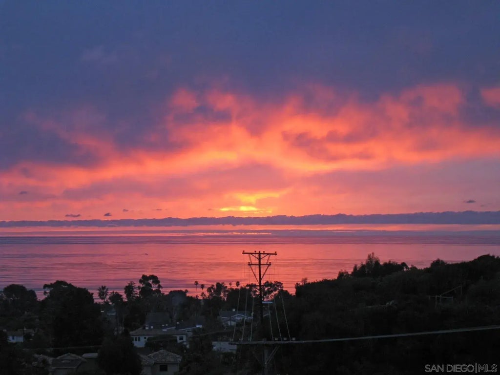 1085 Skylark Dr, La Jolla